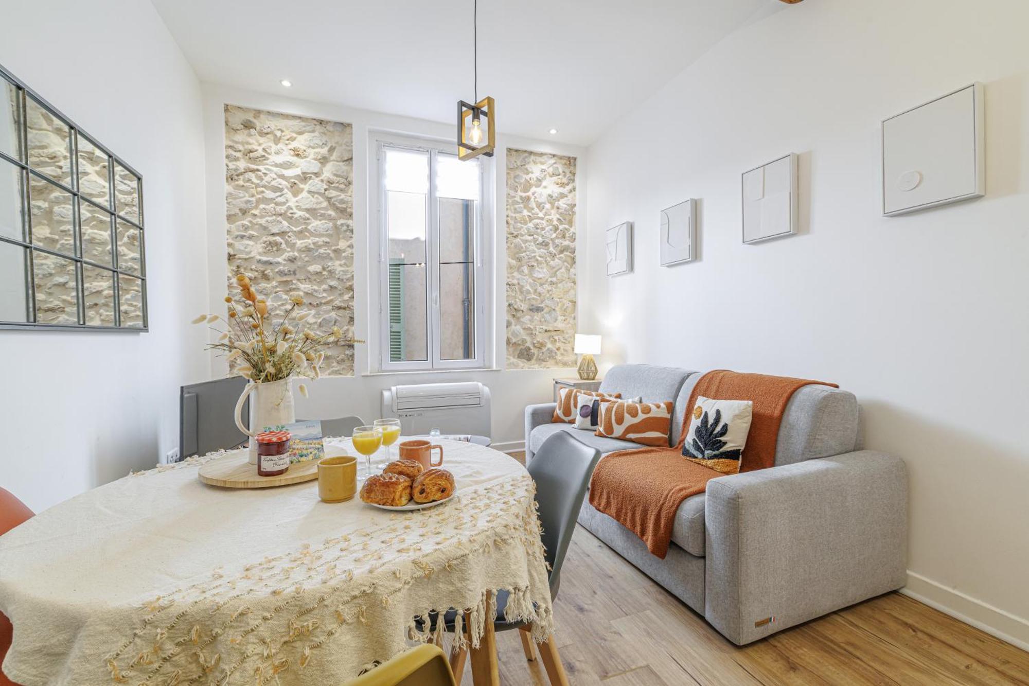 Old Town Antibes Superb New Flat, For 3, Ac, Wi-Fi Apartment Luaran gambar
